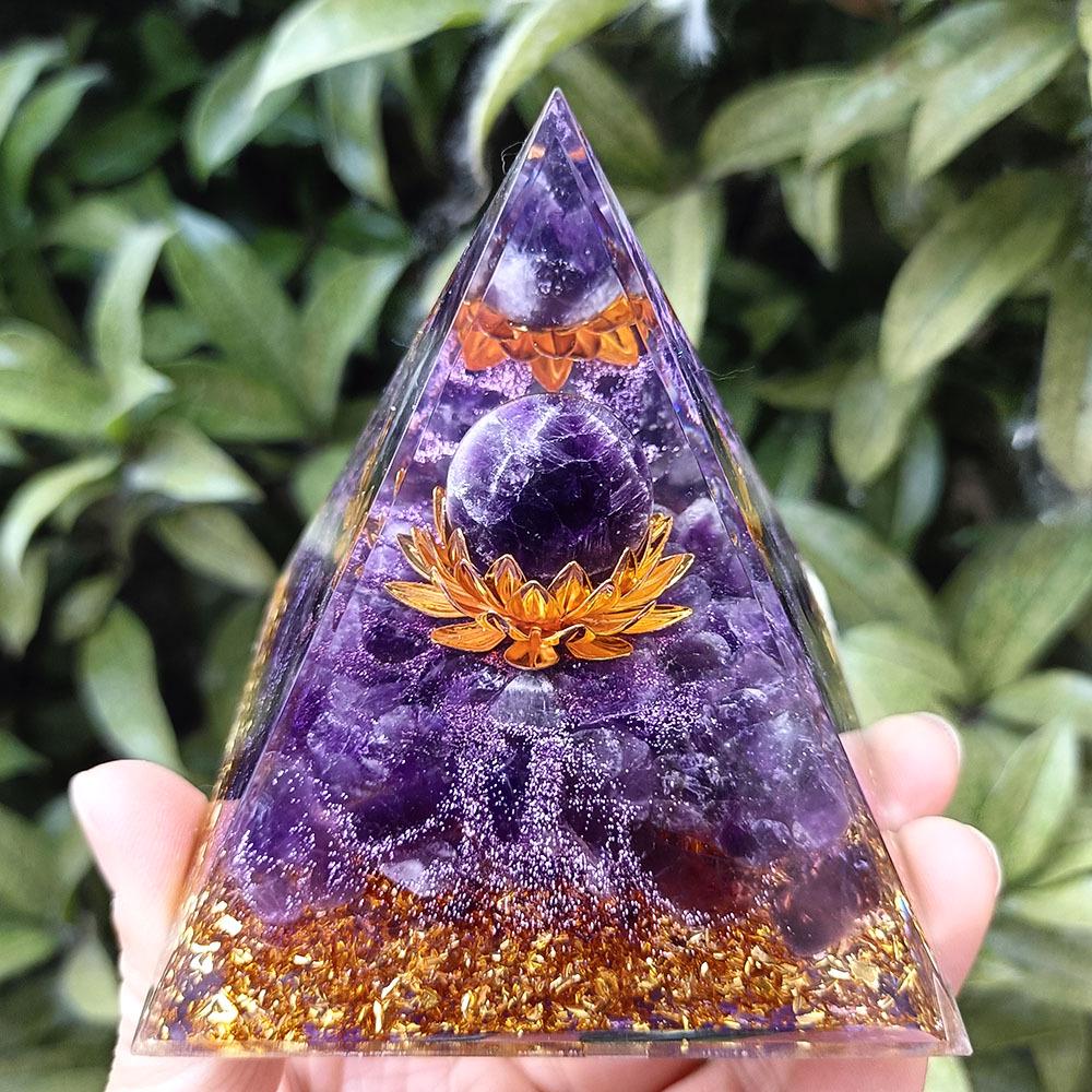 8cm Crystal Gravel Gold Letter Acrylic Pyramid Desktop Ornament 8cm Color Box