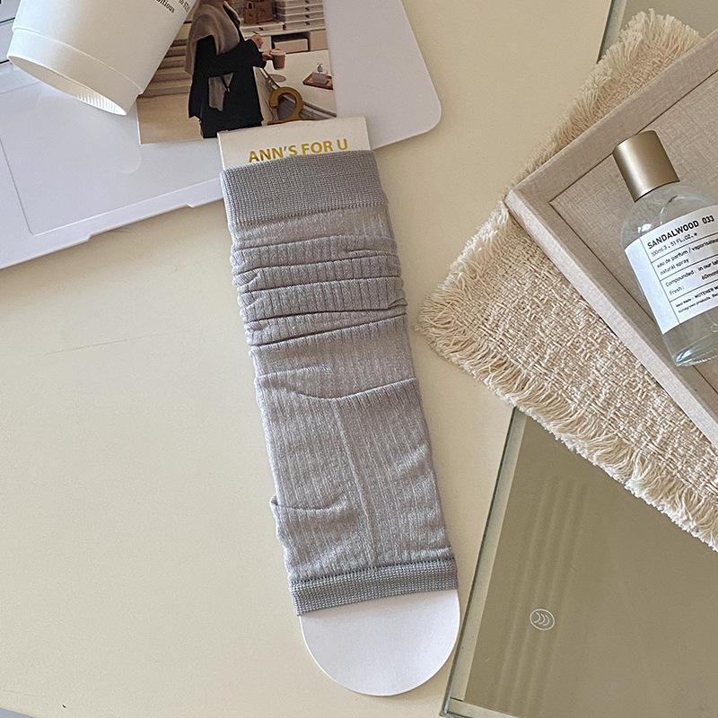 Calzino Bambini Estate Stile Leggero Copripiede a Righe Verticali, Calzini Spessi e Morbidi, Colore Unico, Versatile e Adatto per Snellire le Gambe.