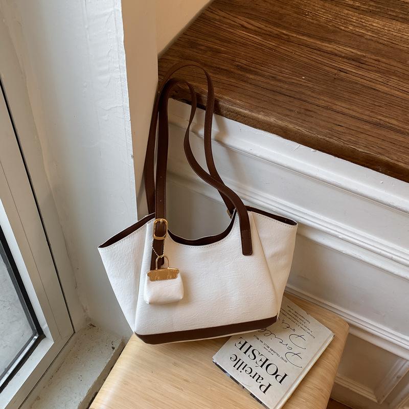 Large-capacity Bag For Women, Versatile, Fashionable, One-shoulder, Trendy, Commuter, Retro, Casual Tote Bag