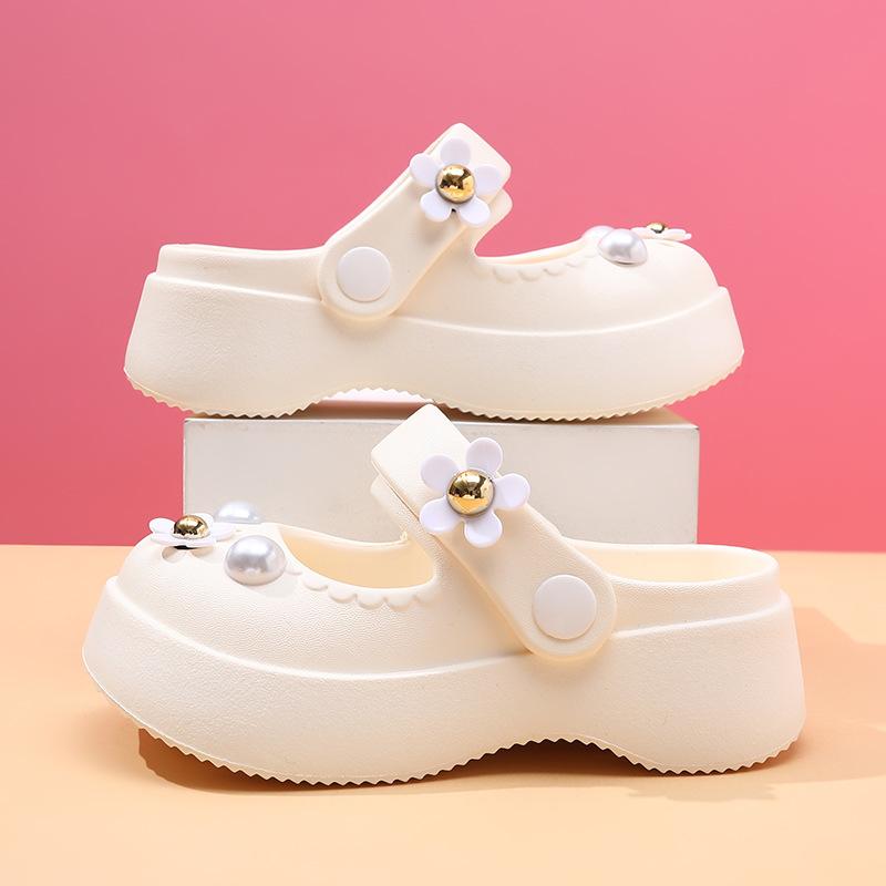 Trendy Cute Girls Sandals For Summer Beach Lightweight Eva Slip Resistant Footwear In Various Colors
