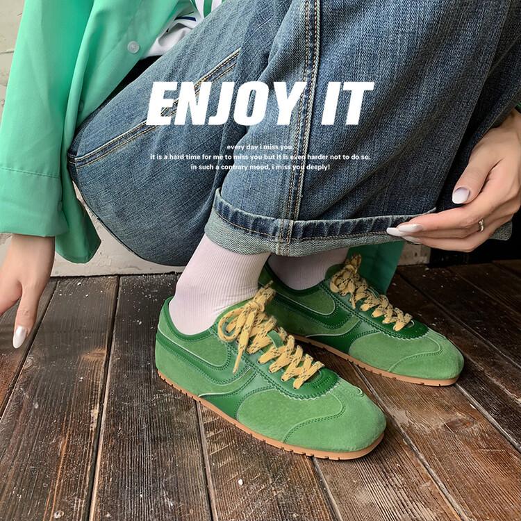 Retro German Training Shoes Women's 2025 Autumn New Flat-bottomed Leather Single Shoes Star Sports and Leisure Board Shoes