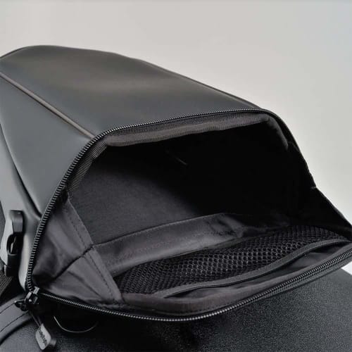 Henly Begins Daytona Motorcycle Seat Bag 4L Day Size Black Easy Ring Belt Included DH-708 95741