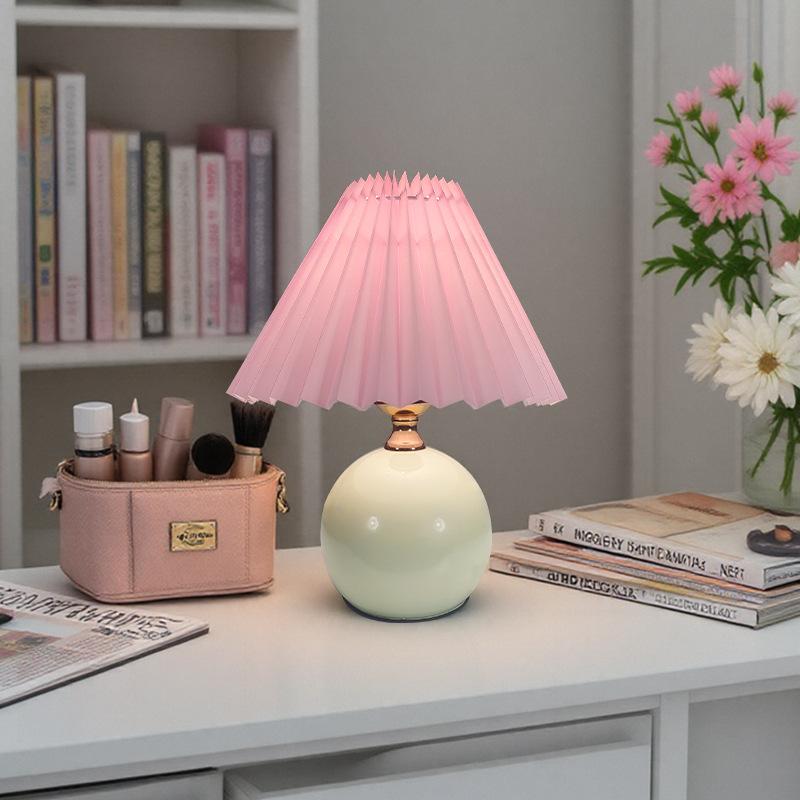 Pleated Cream-Style Table Lamp, Bedroom Bedside Lamp, Nordic Night Light, Dimmable Eye-Caring Lamp for Amazon