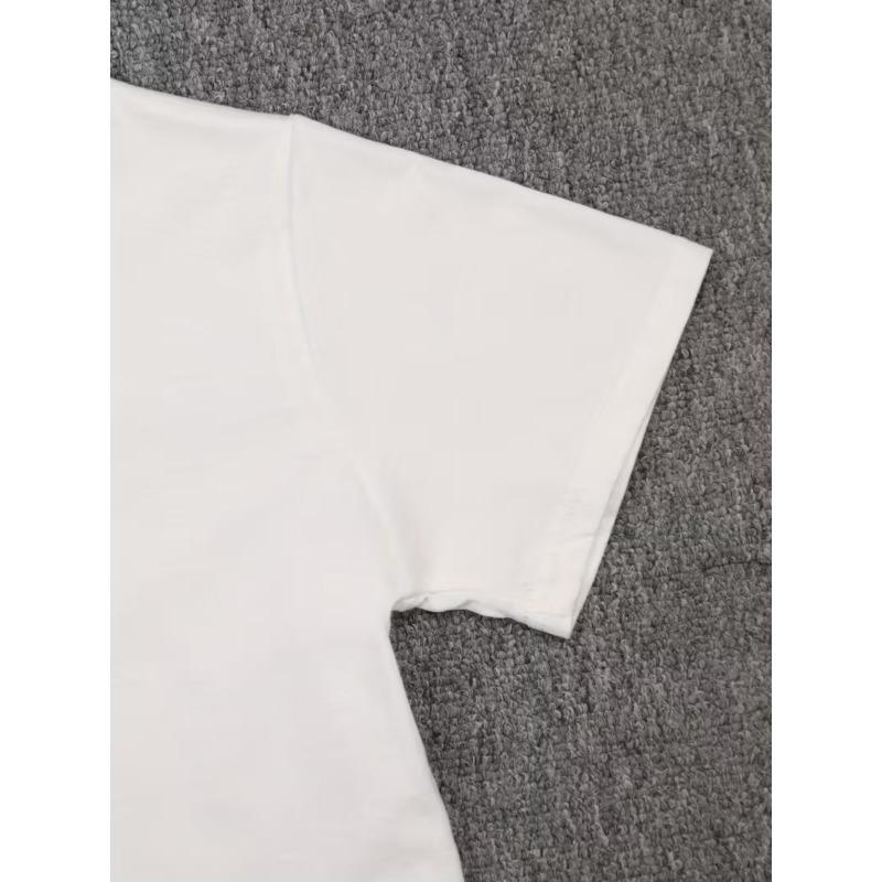 European sizes A stylish white children's crew-neck short-sleeve printed T-shirt crafted for comfortable, soft, and skin-friendly wear.