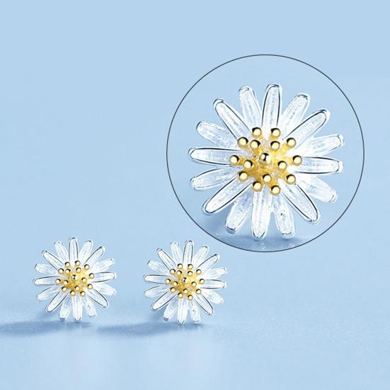 1 Pair Stud Earrings Mini Chrysanthemum Design Ear Studs Piercing Women Earrings Commuting Dating Jewelry Gift