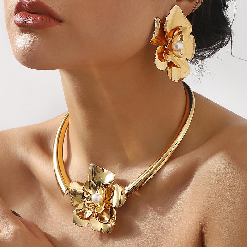 Draweye Blumenohrringe für Damen Vintage Hyperbel Amerikanischer Stil Schmuck Perlen Elegant Einfach Pendientes Mujer