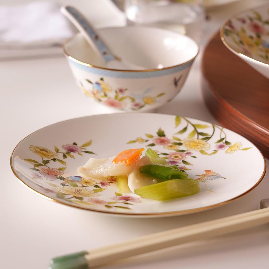NARUMI Ramage Plate Set, 19cm, White, Floral Print, Cute and Stylish Pair of Plates, Gift Boxed, 52468-23400