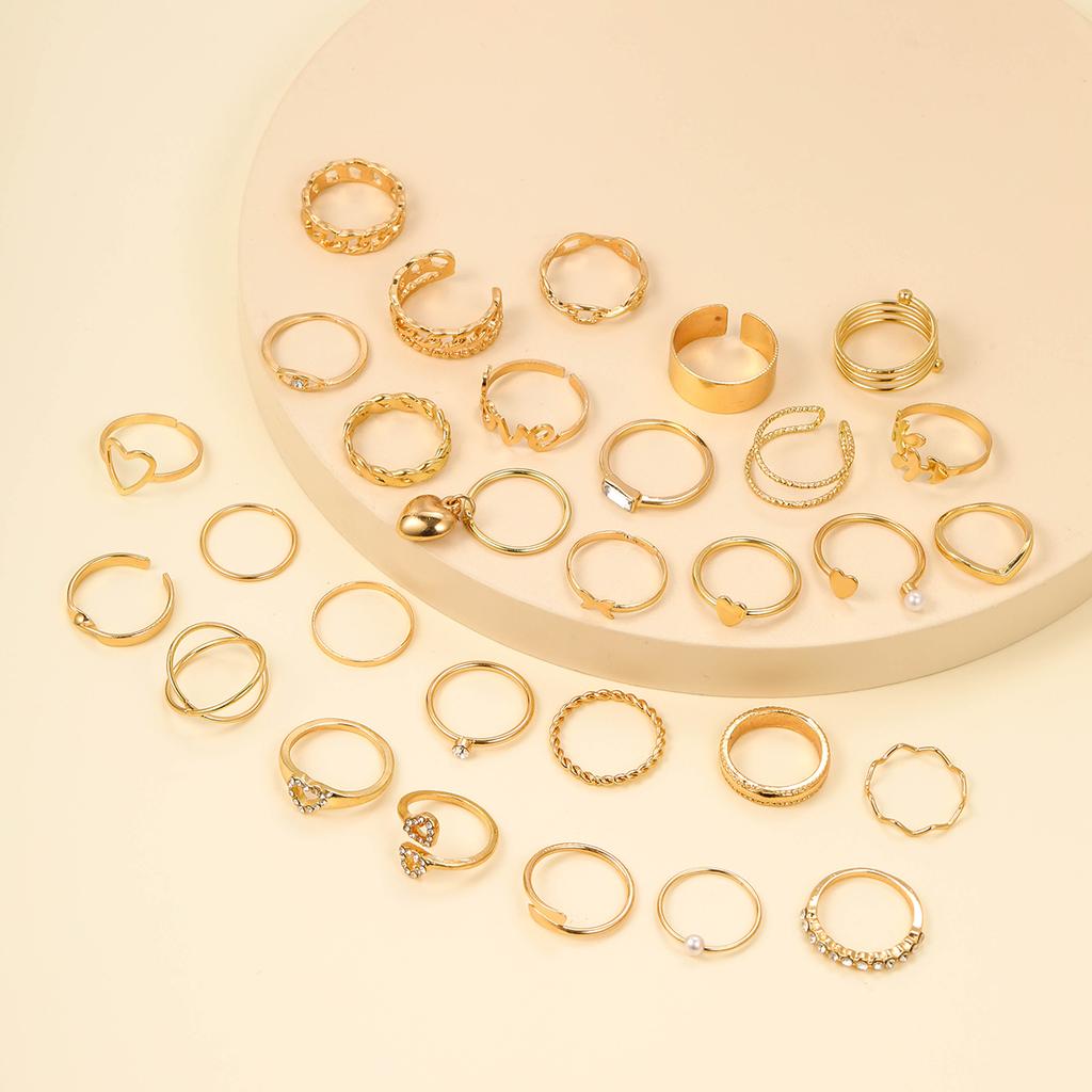 17KM 30 Piece Set of Love Zircon Heart Rings Exaggerated Alloy Ring Set with Stacked Rings for Women Jewelry Accessories