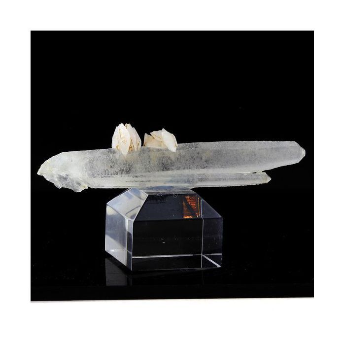 Pierres et Minéraux. Calcite + Quartz. 106.0 ct. Chifeng, Inner Mongolia, Chine.