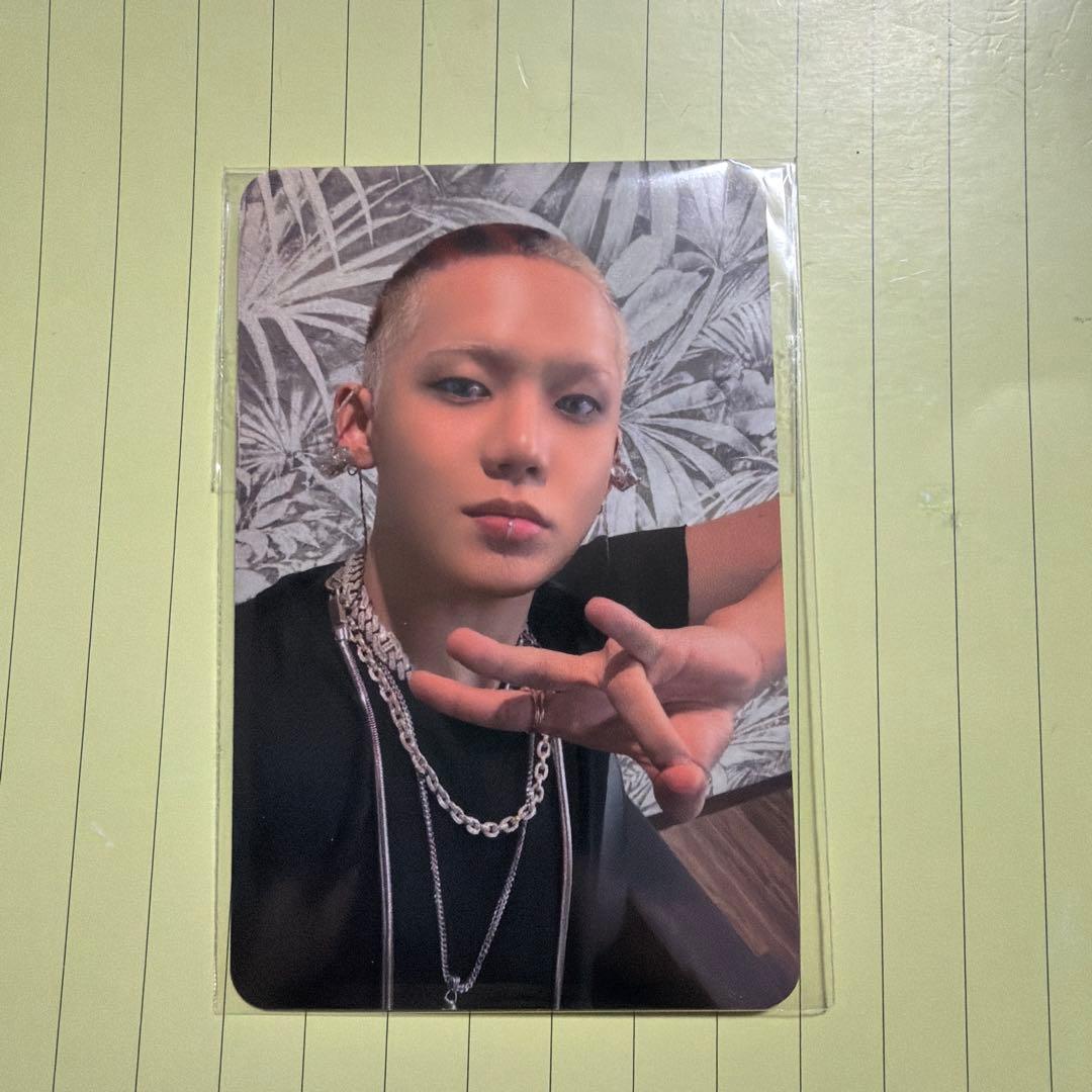 

[USED] TREASURE Korea Pop-Up Seagreen Purchase Bonus Hyunseok