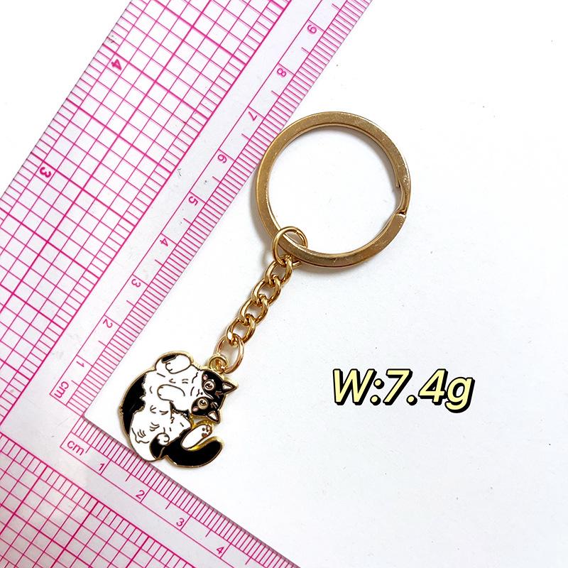Charming Persian Cat Keychain: Lively Black and White Alloy Accessory for DIY Jewelry and Gifts