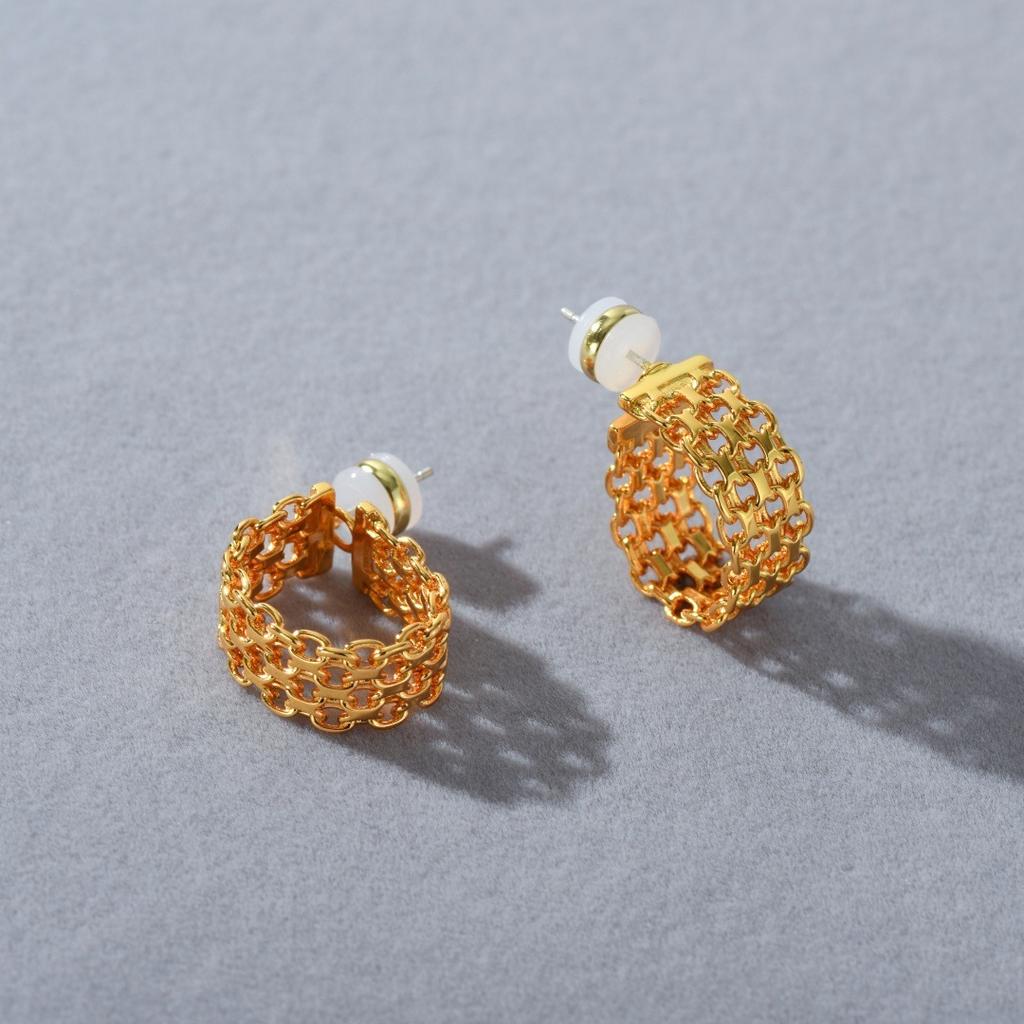 Simple Trend Light Luxury Personalized Chain Shape Earrings S925 Silver Needle Stud Earrings Temperament Versatile Daily Earrings