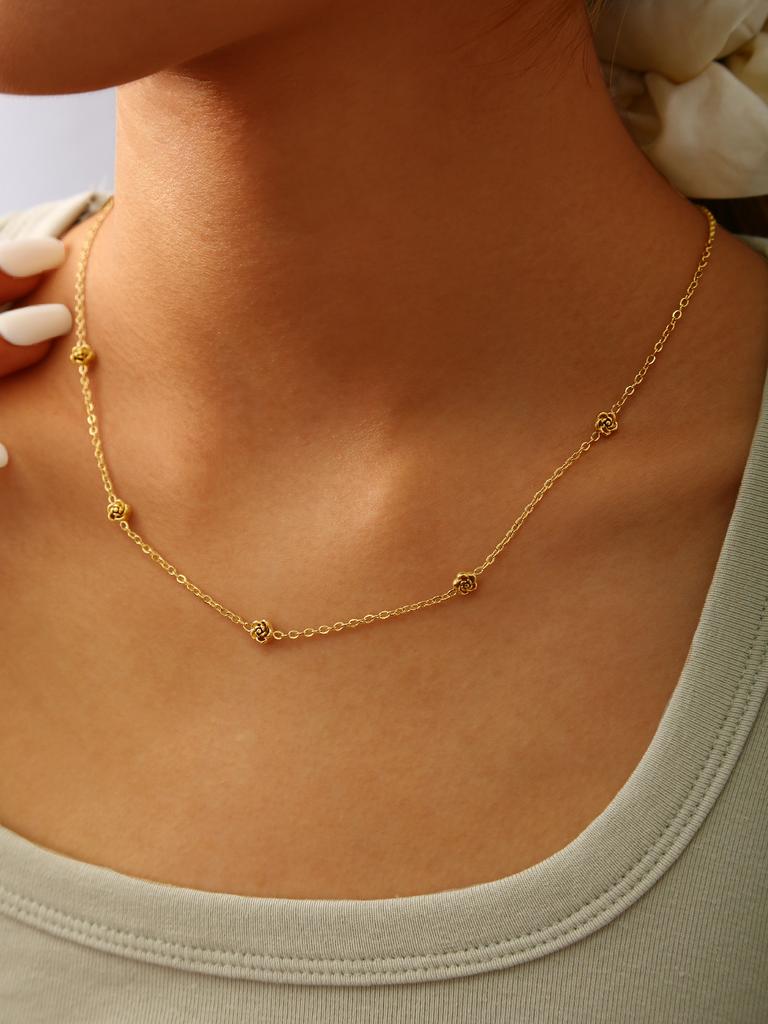 Fashion Simple Light Luxury Exquisite Temperament Senior Sense Of Stainless Steel Plated 18K Gold Rose Necklace Women'S Zircon