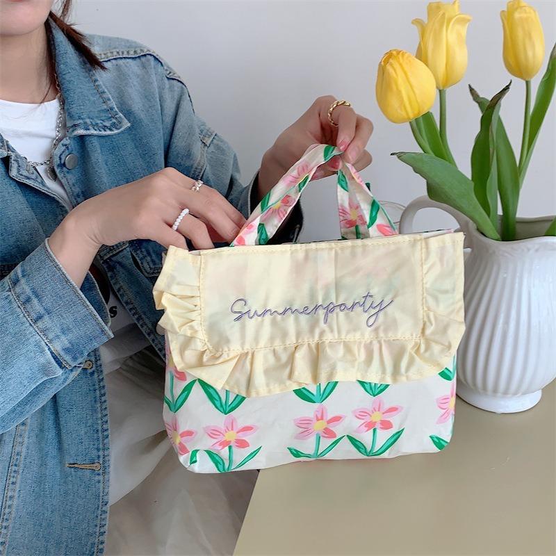 3 New sweet lotus leaf edge bento canvas bag fresh embroidery handbag student handbag spring outing