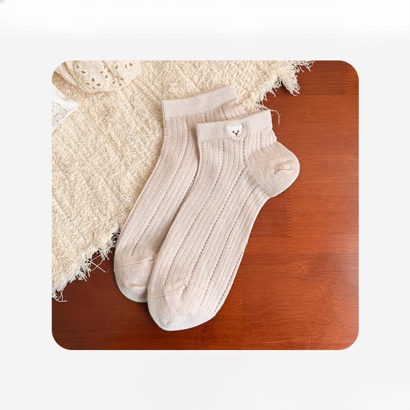 Ladies Spring and Summer Thin New Solid Color Embroidery Lovely Cartoon Versatile Breathable Boneless Boat Socks