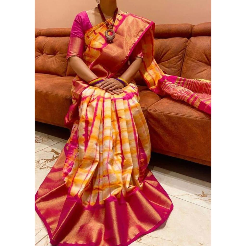 

Сари из мягкого и гладкого шелка тусар lagdi patta премиум-класса и полудези с действительно ручным принтом, узором шибури по всей поверхности сари с чит паллу