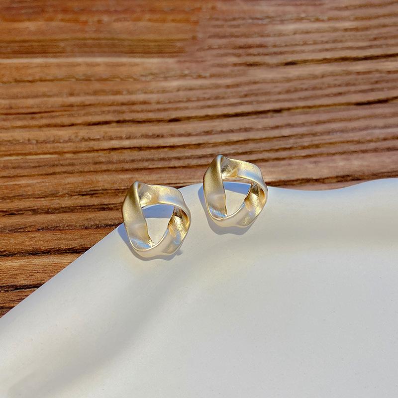 Silver needle pearl earrings retro niche stud earrings femininity earrings