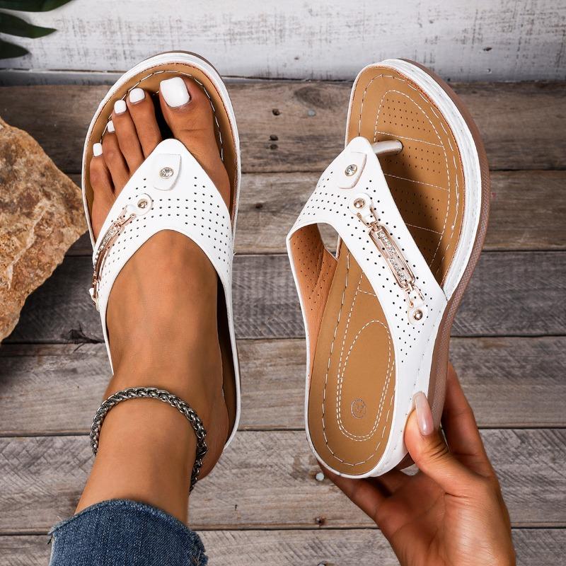 Fashion Women Slippers Beach Home Versatile Outdoor Slippers Fashion Casual Sandals Summer Comfy Slip-On Shoes Flip-Flops Slides Women