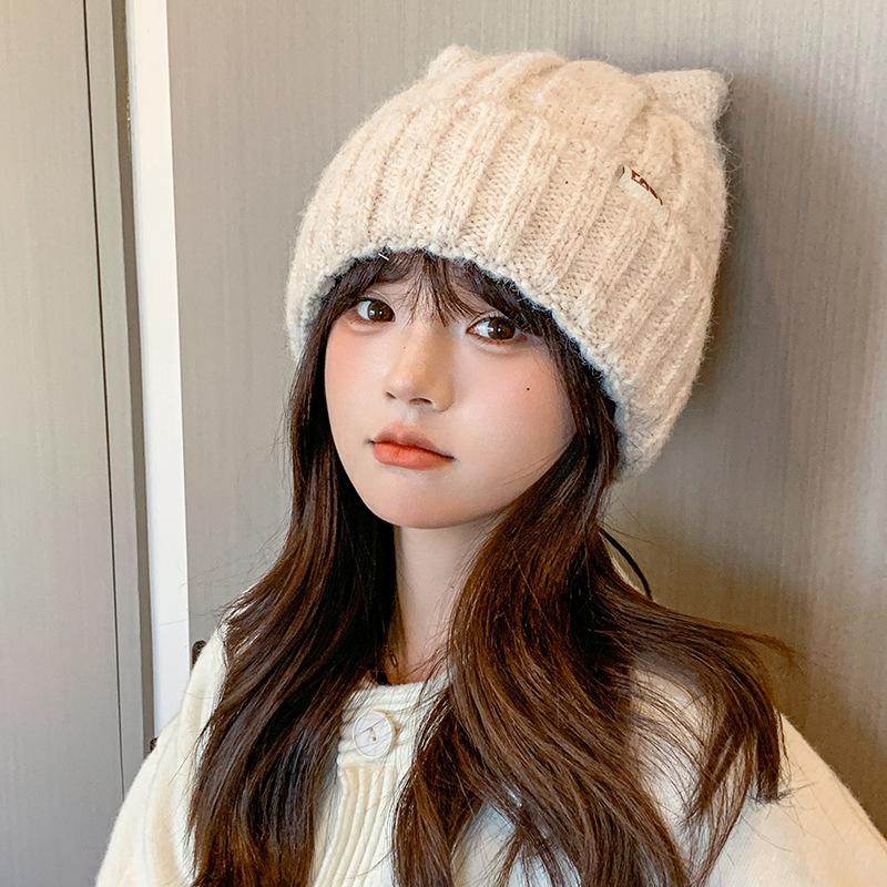 Korean Style Autumn and Winter Knitted Hat for Women Fashionable Letter Mark Cute Cat Ears Woolen Hat Warm and Face Friendly Small Pullover Hat