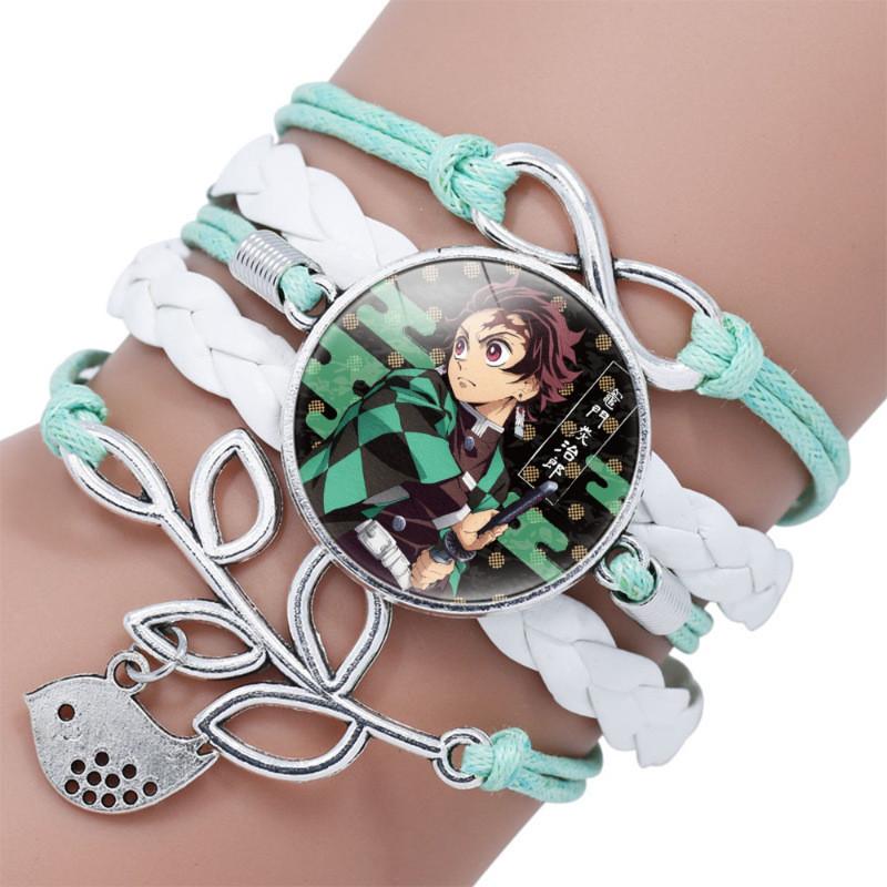 Stilvolles Lederarmband mit Nezuko Kamado-Motiv aus Demon Slayer und niedlichen Cartoon-Anhängern.