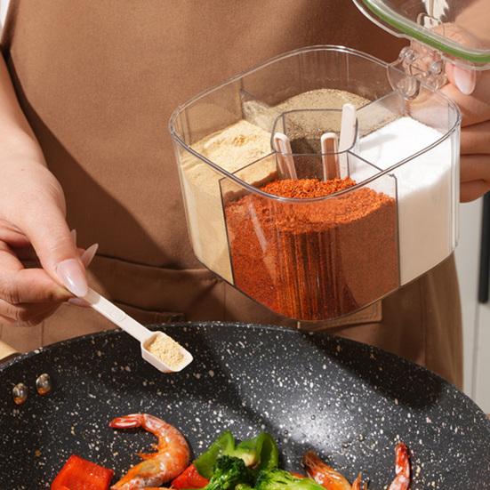Yousheng Kitchen Seasoning Jar with Spoon Slot Multi-Compartment Salt Pepper Organizer Transparent Seasoning Box