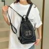 Kleiner Rucksack - Stilvoller Denim-Klapprucksack zum beidseitigen Tragen, Lässige und geräumige Brusttasche