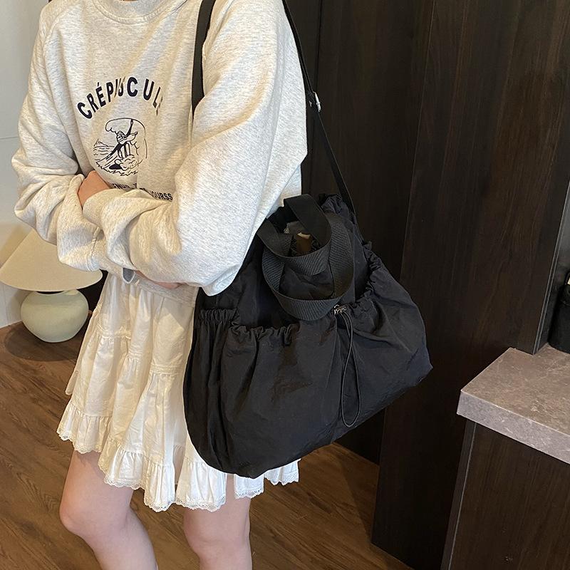 Large capacity bag fashion trend casual simple foreign style shoulder bag 2025 summer new women's messenger bag