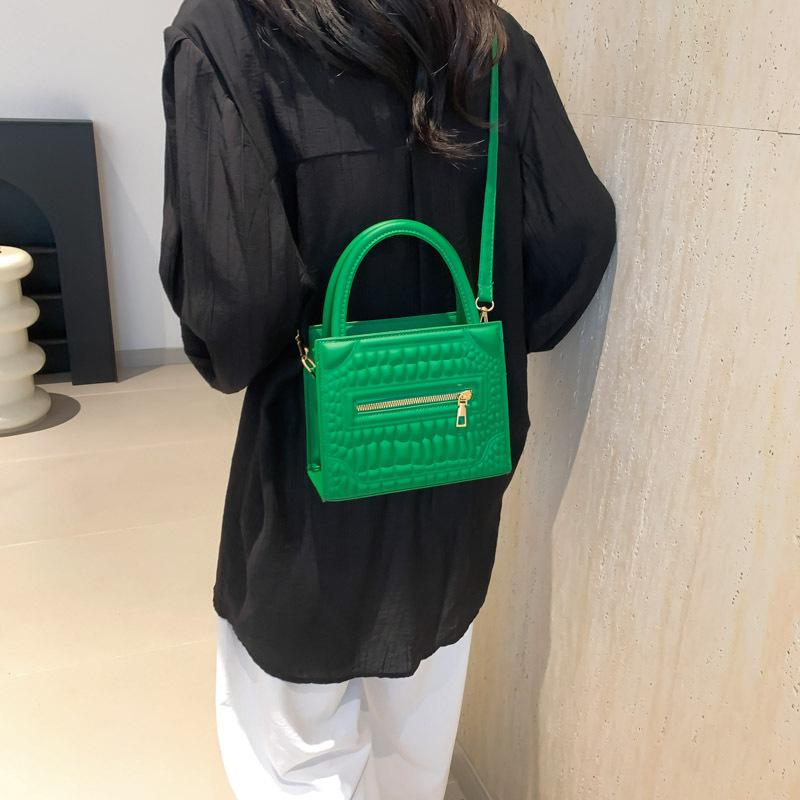 Fashionable Handbag for Women with Niche Casual Small Square Bag Korean Fashion Bag Women's New One-shoulder Crossbody Bag