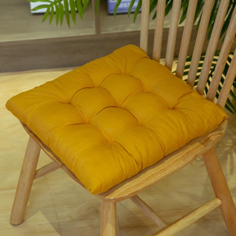 Winter Home & Dining Chair Cushions: Round and Square Options for Students and More