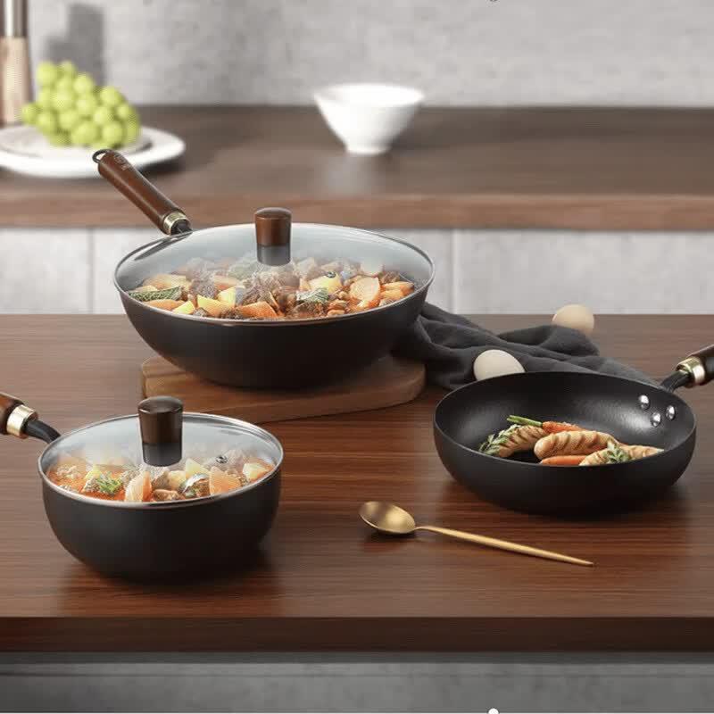 EMUND Berg Nitrided Fine Iron Cookware Set (3-Piece)