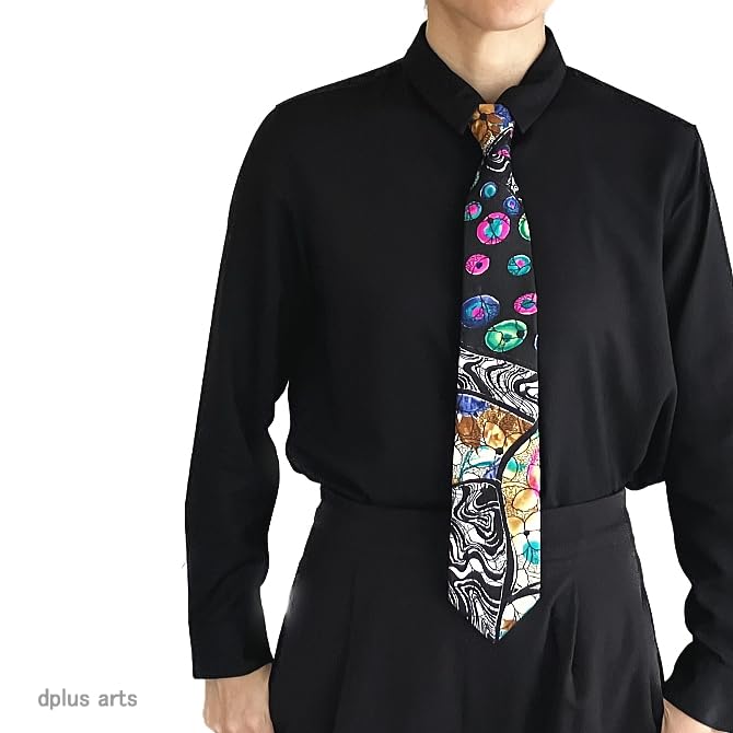 [D+ARTS] Art-like, Unique Necktie with Geometric Pattern, Made In Italy, Silk Fabric, for Men and Women (Standard E)