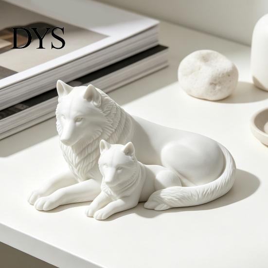 Modern Minimalist Animal Figurines 3D Printed Wolf Figurine, Parent And Child Statue, Symbolic Ornaments for Office Sculpture Living Room Bedroom