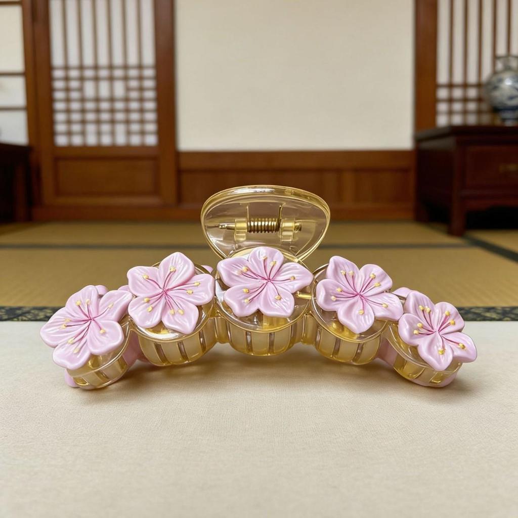 Elegant Floral Claw Hair Clip for Women - Sophisticated Bangs & Side Hair Accessory