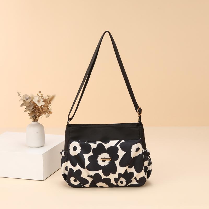 

Casual Crossbody Bag Floral or Leopard Print Option Metal Logo Large Capacity Zipper Soft Fabric Shoulder Bag for Daily Use