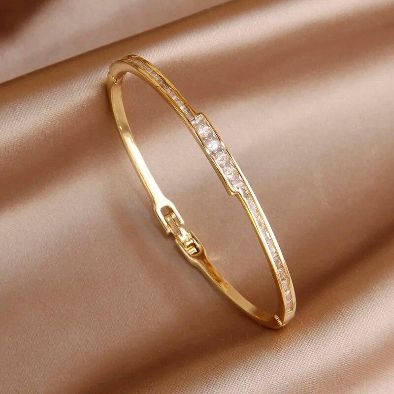 Korea&Japanese Delicate Hollow Knot Charm Bangles for Women Fashion Brand Jewelry Crystal Twist Bracelets Accessories