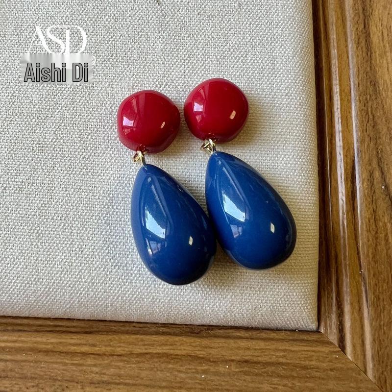 Hong Kong Style Retro Polka Dot Earrings: Playful Red Ear Clips for Girls and Women