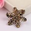 1 Pcs Christmas Snowflake Brooch Colored Pin Set Decorative Corsage
