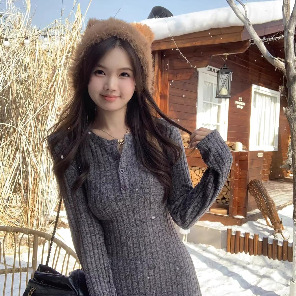 French Style Long Sleeve Knitted Dress Vintage Waist Cinching A- Line Skirt Women Autumn Winter Slimming Inner Wear