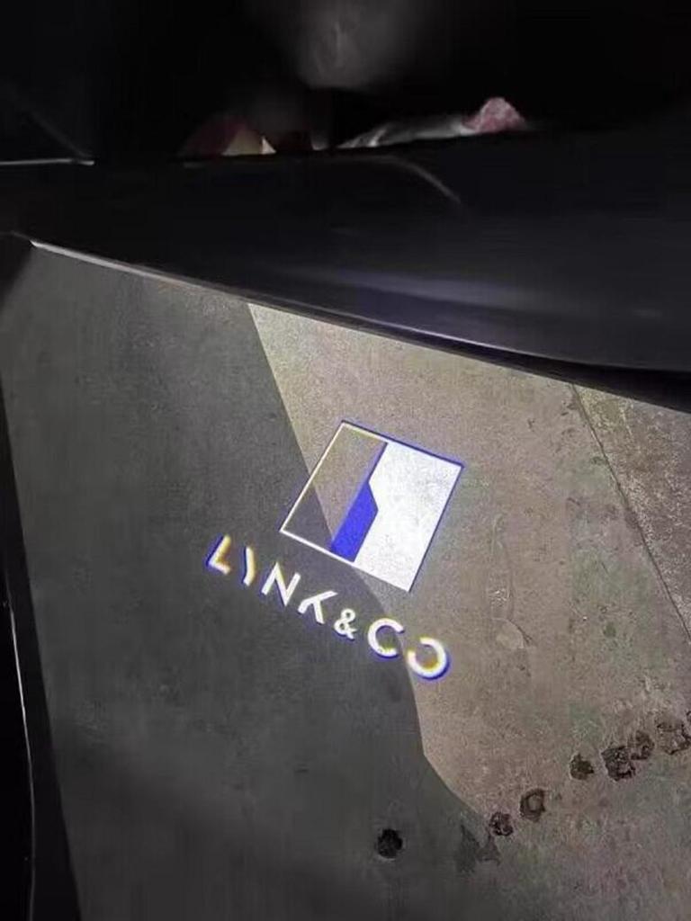 Lynk & Co Welcome Light: Non-Fading Door Projection for Models 01/02/05/03+/06/09
