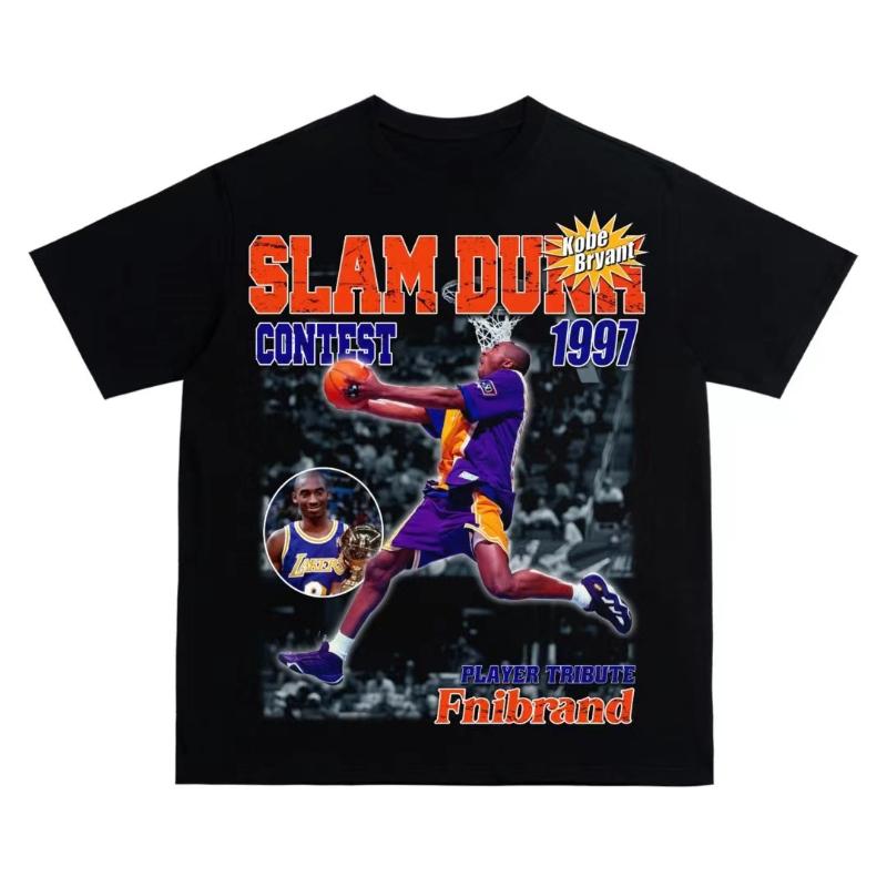 

Kobe Bryant Black Mamba T-Shirt Portrait Tribute Kobe Lakers Printing Trendy Retro Loose Short Sleeve Crew Neck T-Shirt. 4XL