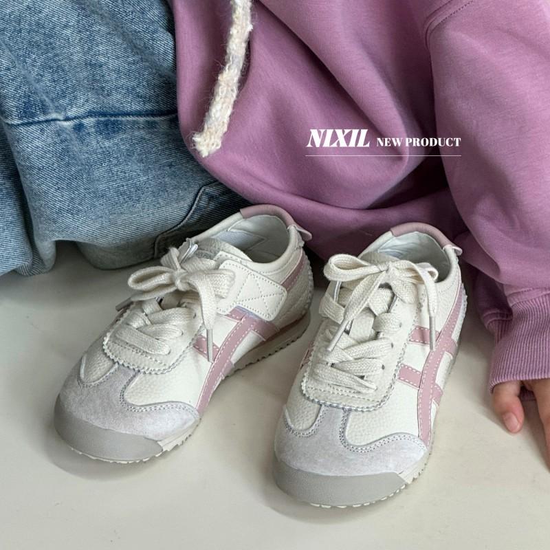 Kids Casual Sneakers Boys Girls Soft Rubber Sole Pigskin Upper Shoes Magic Tape