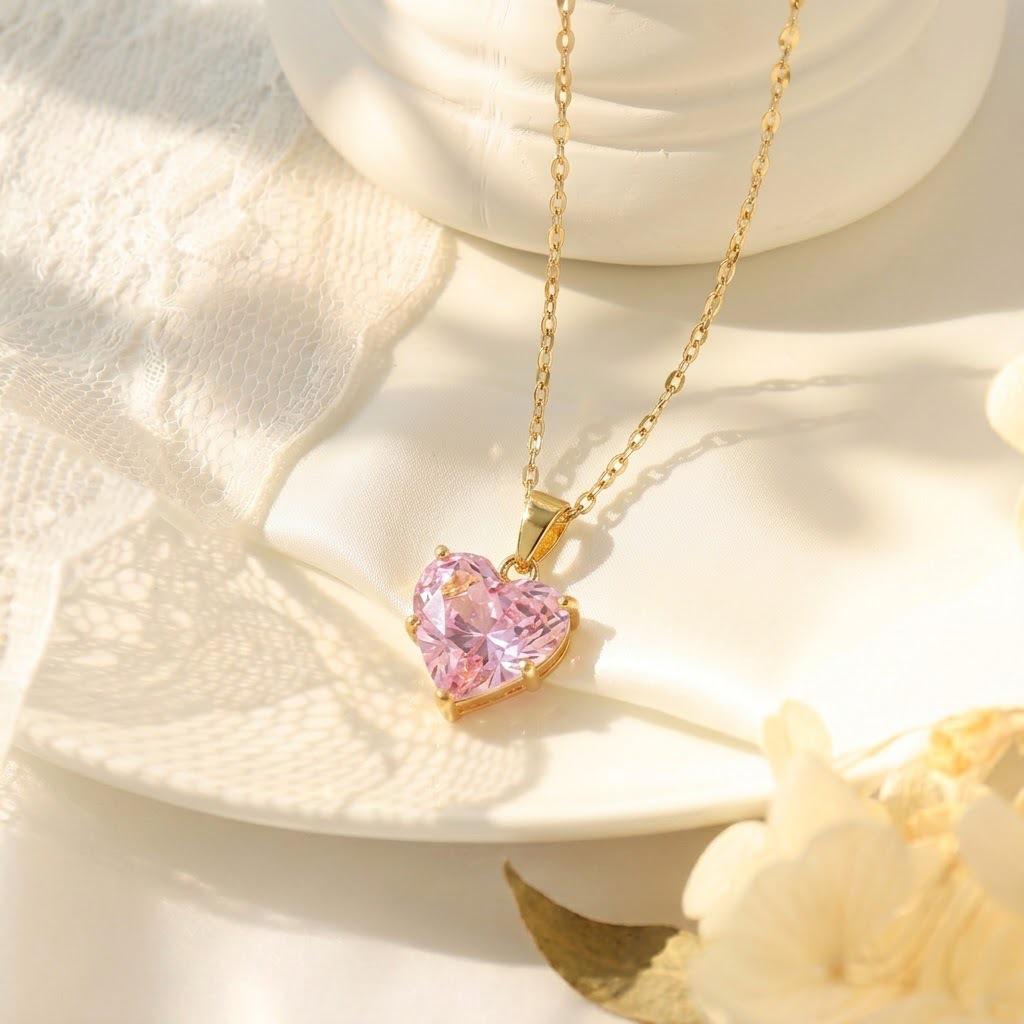 Women's Versatile Zircon Heart Pendant Necklace in Titanium Steel