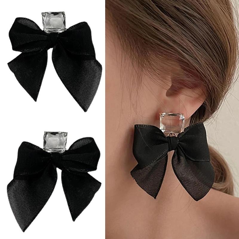 New Fashion Charm Black Bowknot Stud Earring for Women 2026 Korea Crystal Pearls Bow Heart Earrings Party Jewelry Accessories