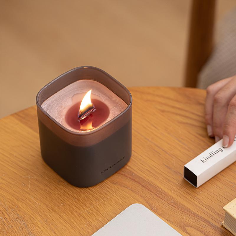 Scented Soy Wax Aroma Candle in Minimalist Gift Box – Perfect for Hotel, Bedroom, or Home Decor