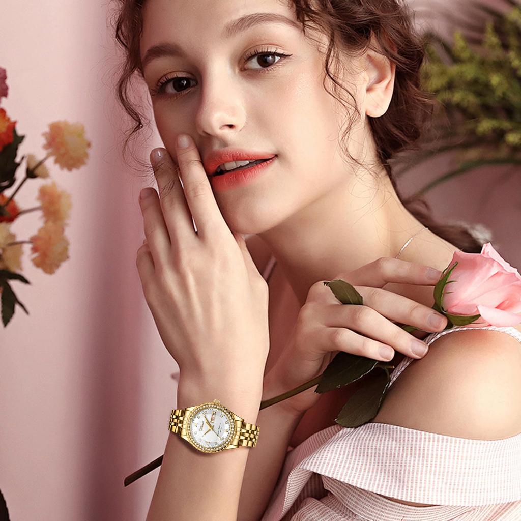 Stylish Stainless Steel Watch In Analog 3ATM Water Day Quartz Fashion Accessory Perfect Gift for or Lover Women's Gold Display, Calendar, Resistance,