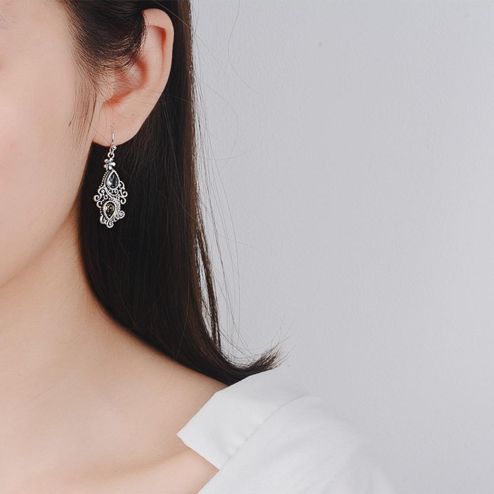 Retro Court Style Sea Blue Topaz Flower Water Droplet Shape Dangle Earrings for Women Luxury Temperament Piercing Jewelry Gifts