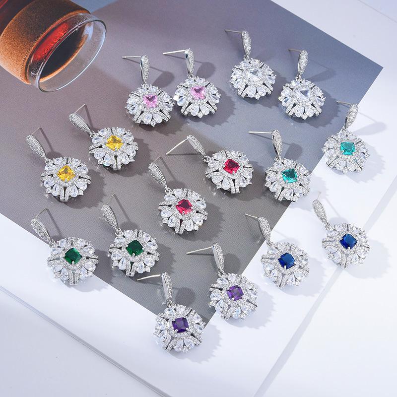 Fashion Banquet Square Luxury Zircon Earrings Square Geometric Earrings