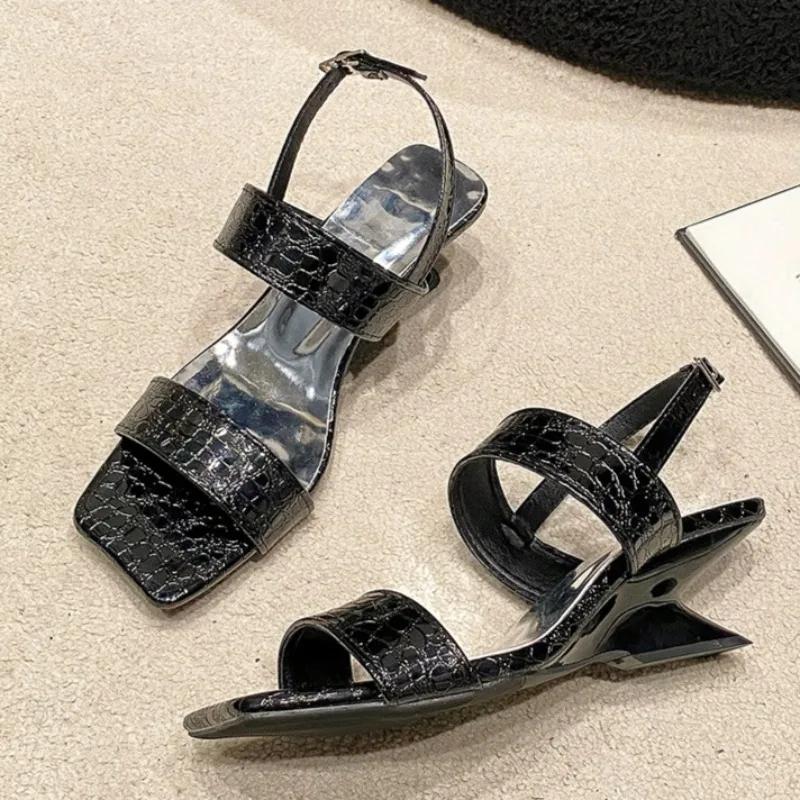 2025 Sommer Neue High Heels Damen Blockabsatz Vielseitig Eckige Zehenpartie Ein Schnallenriemen Strass Sandalen