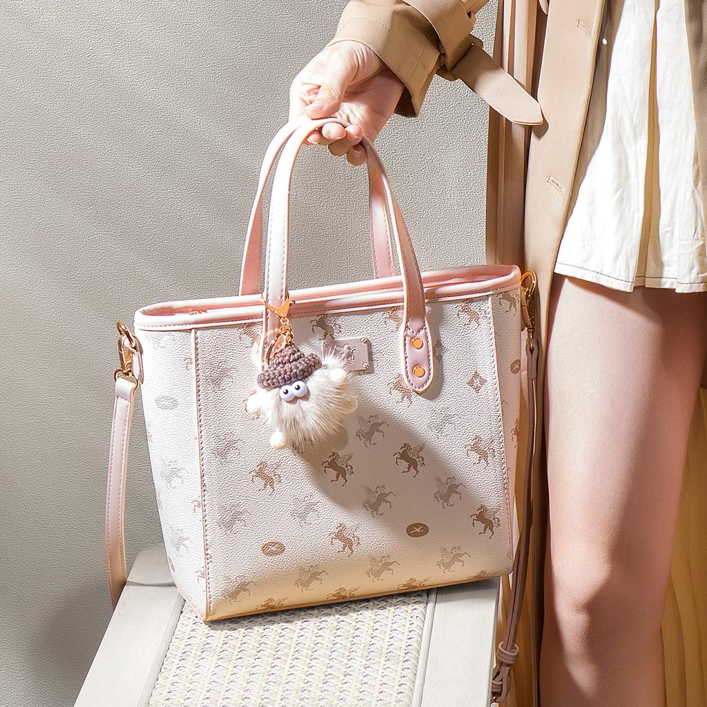 Premium niche sweet messenger bag new exquisite printed small tote bag commuter vegetable basket handbag