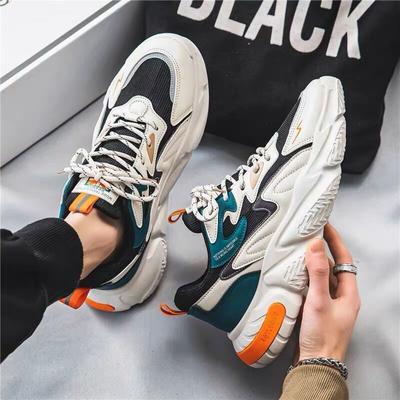 Încălțăminte pentru bărbați – Adidaşi
